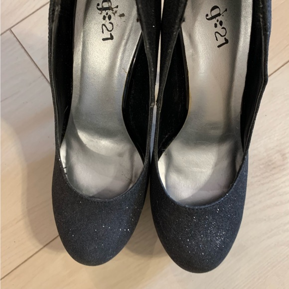 Black Glitter Stilettos - Picture 2 of 9